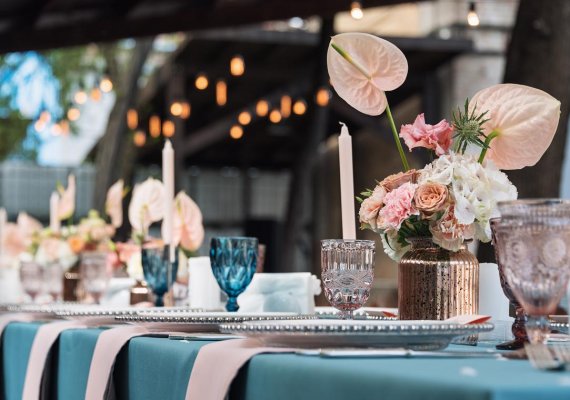 Sposób na oryginalne wesele - namiot plenerowy